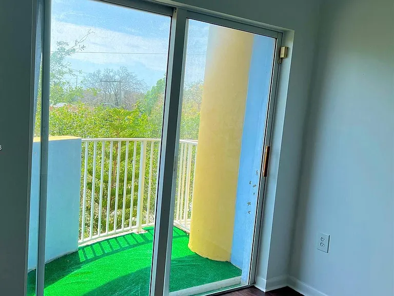 2600 NW 23rd Ct #303 — Photo 8