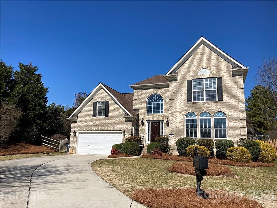 1st image of 6903 Saddlebury Ln