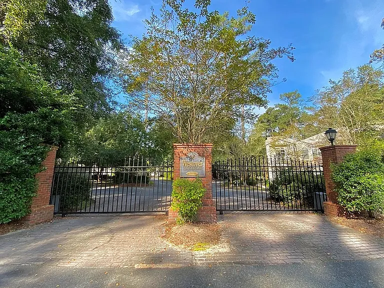 2502B Jerry Jones Dr #19 — Photo 14