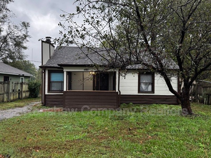 1st image of 3616 N Lloyd Cir