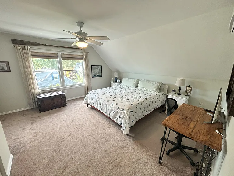 Master Bedroom- King Bed