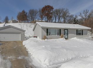 821 41st Ave NW, Rochester, MN 55901