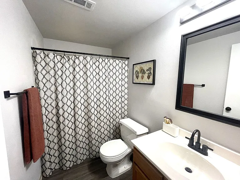Coventry Court Townhomes — Photo 50
