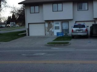1702 N 19th St, Bismarck, ND 58501