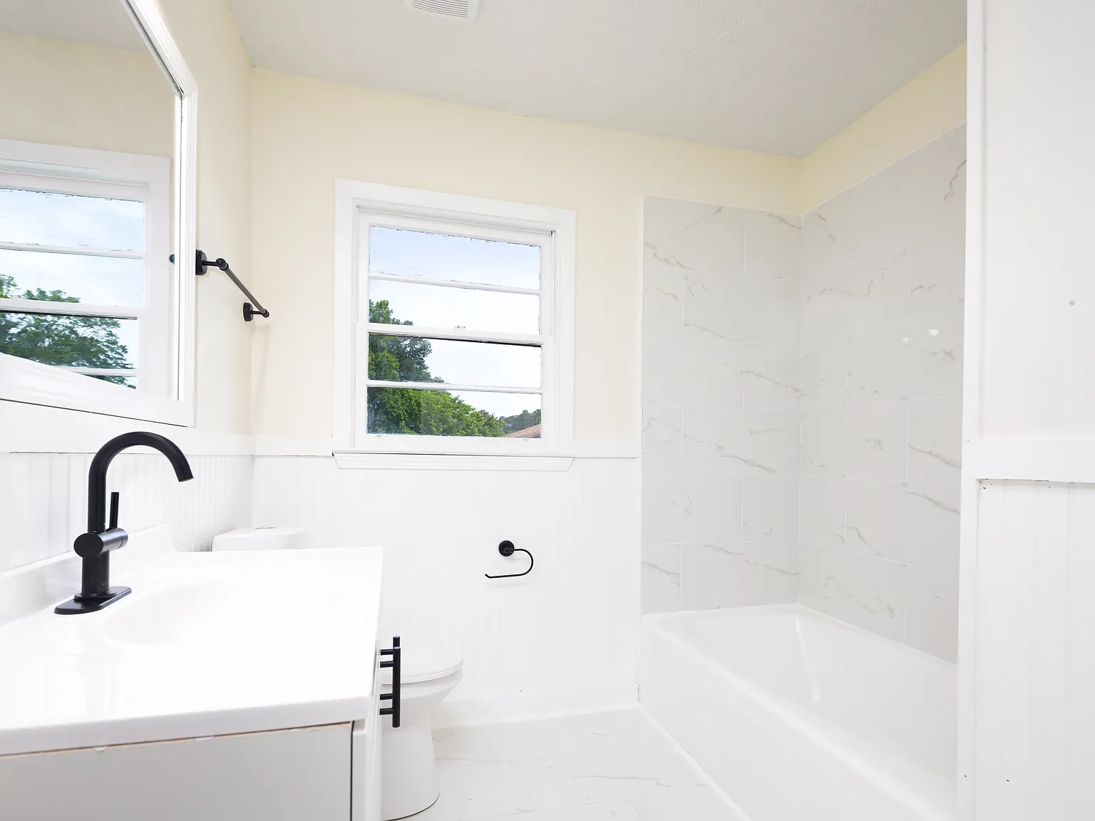 2917 Doyle Ave — Photo 2