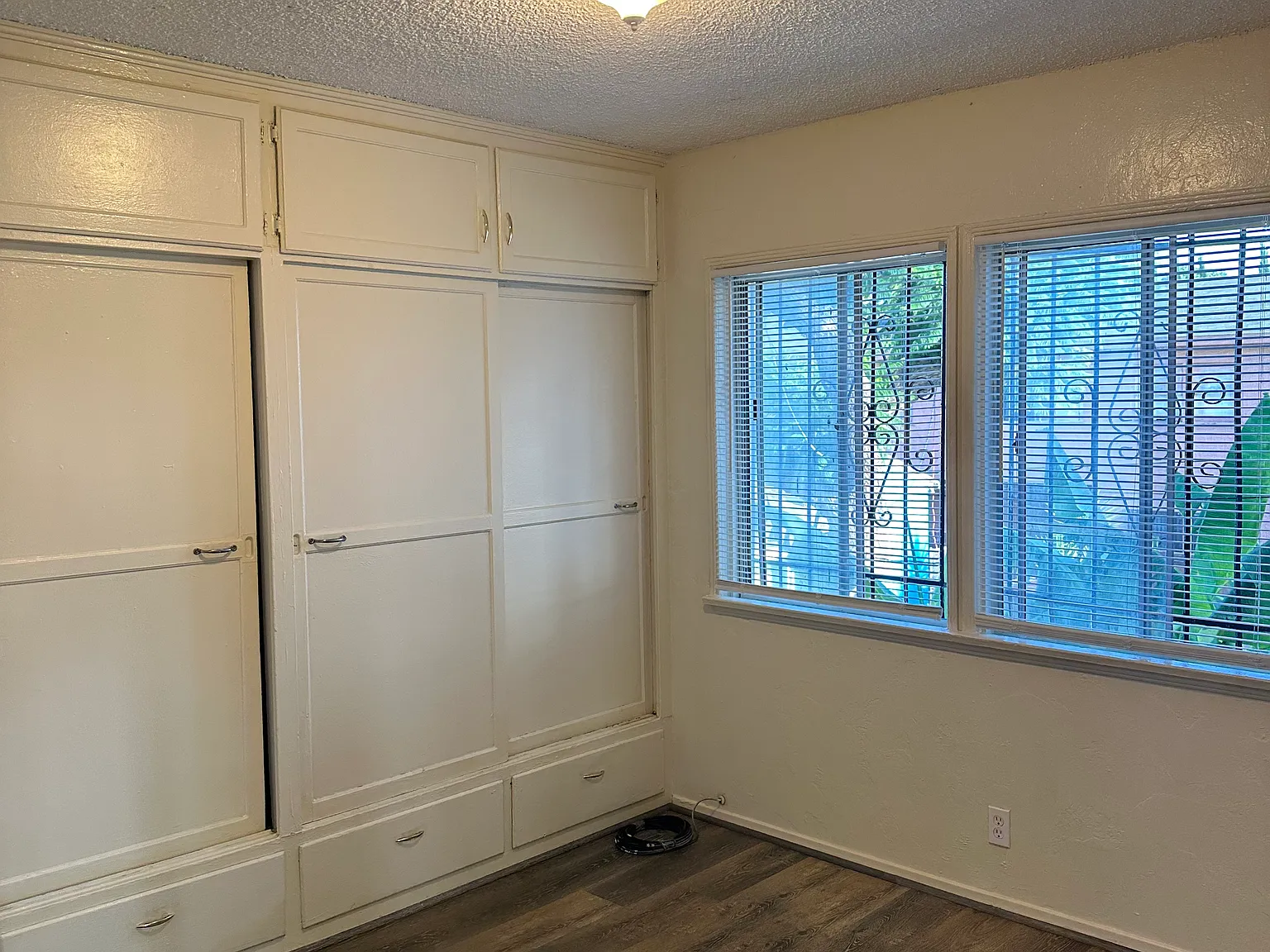 1 bed, $1,825 — Photo 3