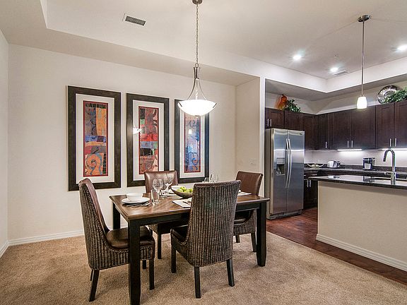 Amberley at Inverness ; Englewood, CO Apartments ; Dining Area