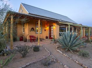 7211 N Ellexson Dr, Tucson, AZ 85743