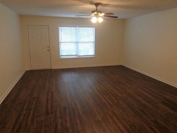 4th image of 365 Stewart Springs Dr