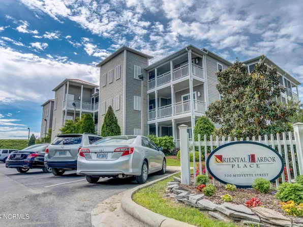 300 Midyette Street #A6, Oriental, NC 28571