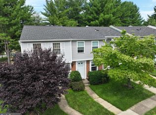 1680 Harvest Green Ct, Reston, VA 20194