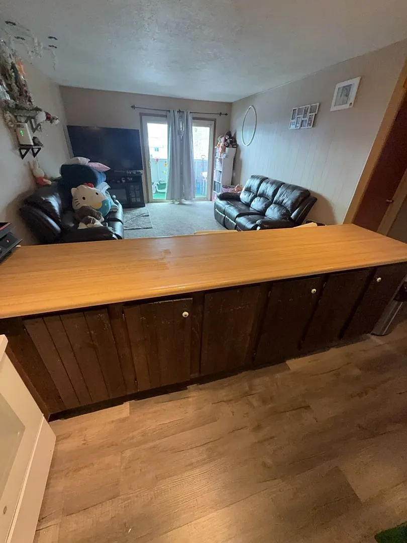 Freshly Remodeled- 2 Bedroom/2 Bath W/Clubhouse — Photo 4