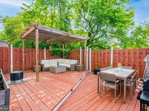 305A Ripka St, Philadelphia, PA 19128