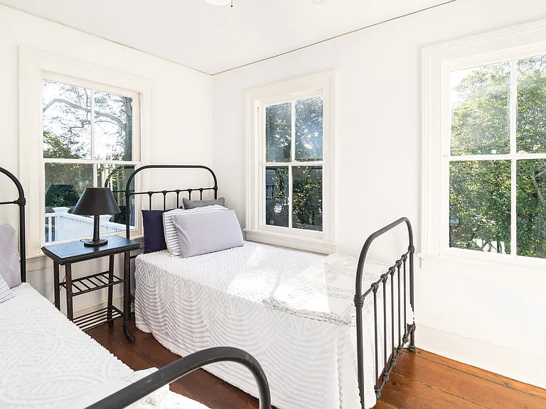 111 Montauk Hwy — Photo 12