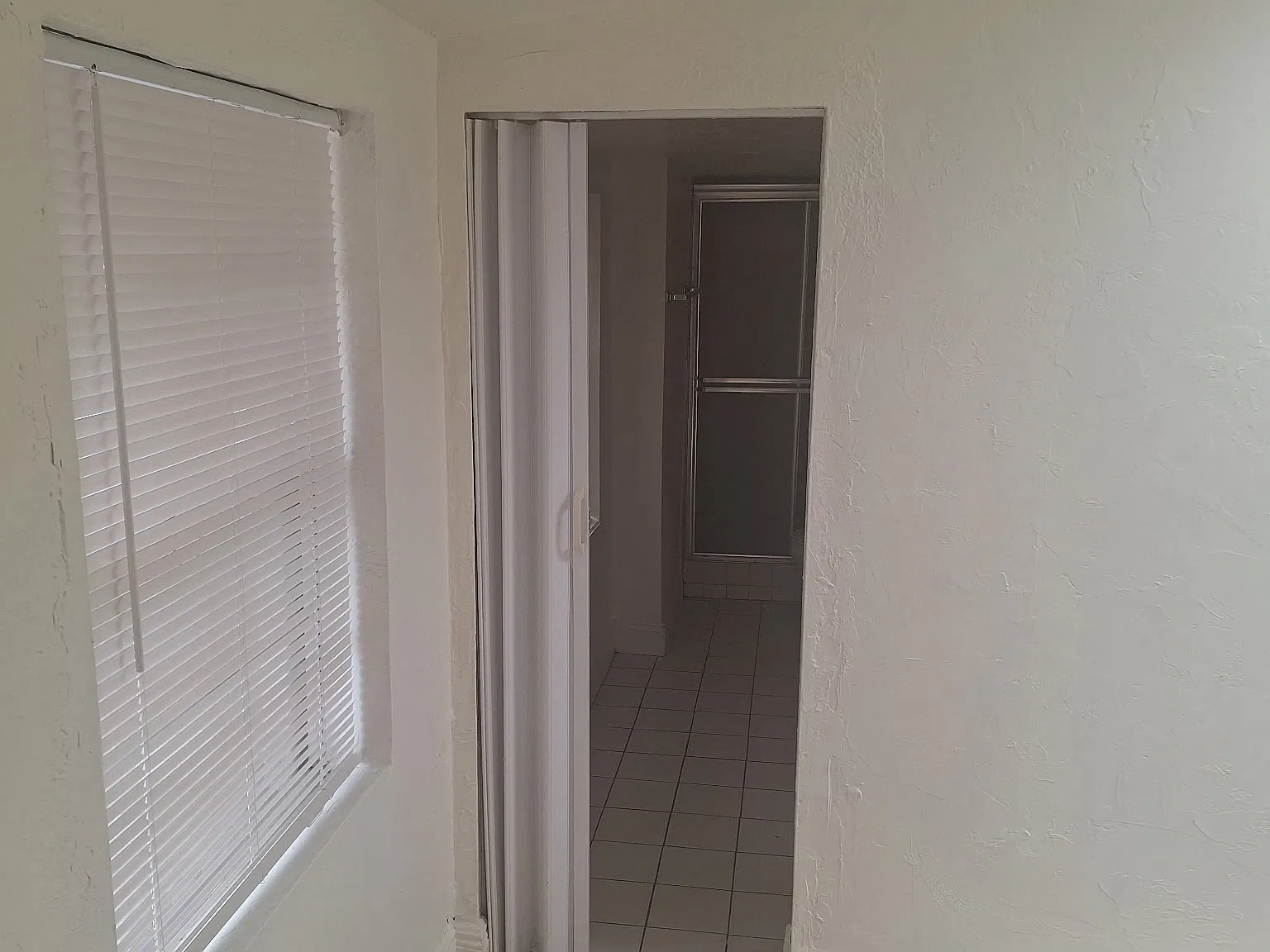 Studio, 220 sqft, $1,200 — Photo 4