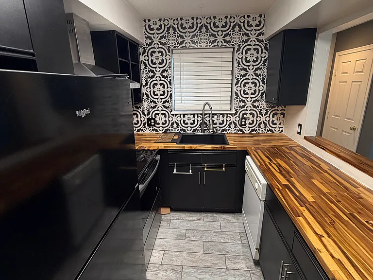 102 Davos Point #G-2 — Photo 6