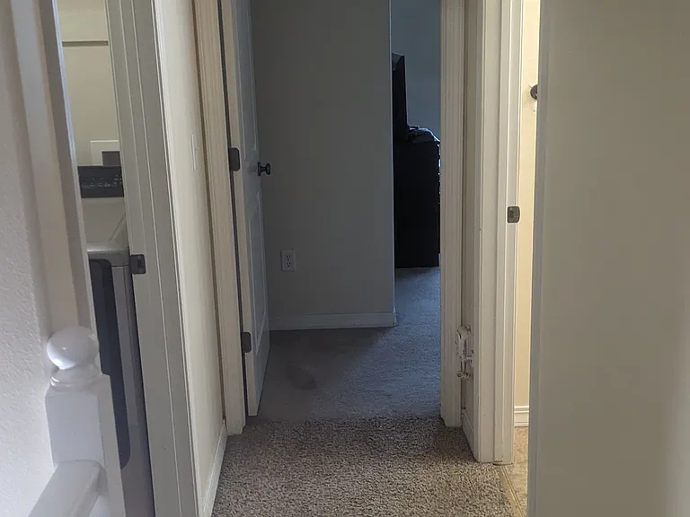 2221 S 10th St W — Photo 37
