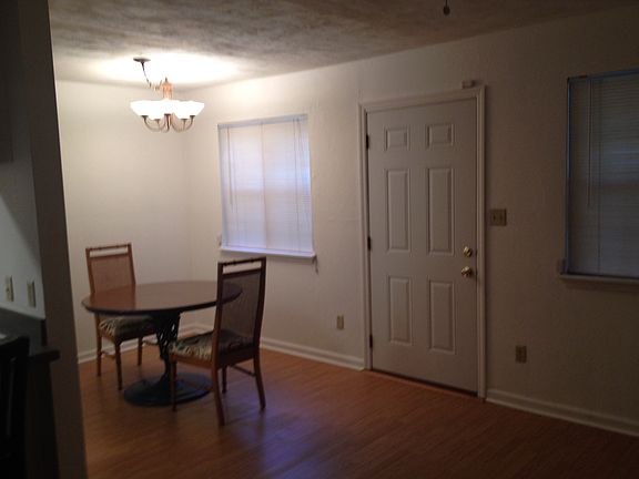 5th image of 812 W Carolina St APT 6