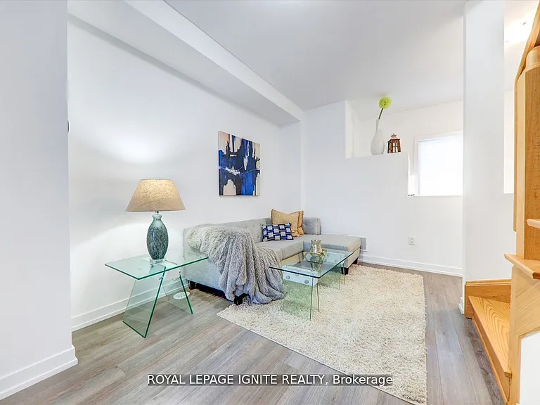 167 Downsview Park Blvd — Photo 6