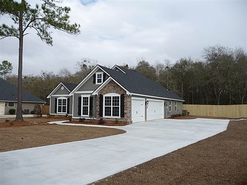 3 Car Garage