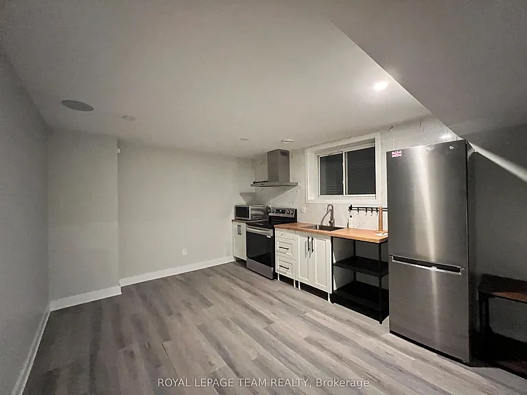33 Thunderbolt St — Photo 10