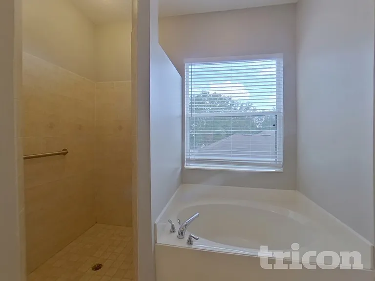 1751 Southern Oak Loop — Photo 12