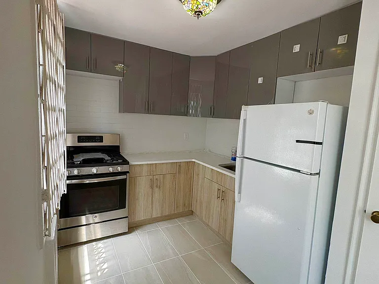 67-50 Thornton Pl #2U — Photo 7