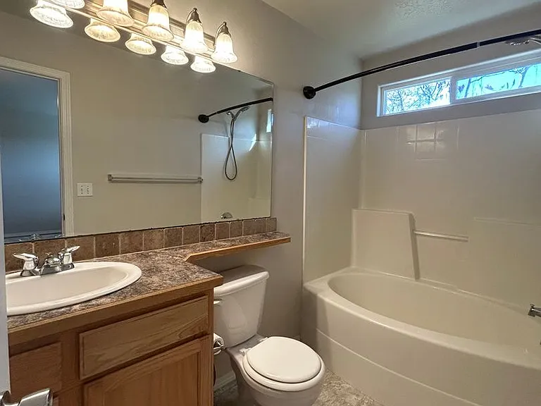 115 E Cassidy Dr — Photo 6