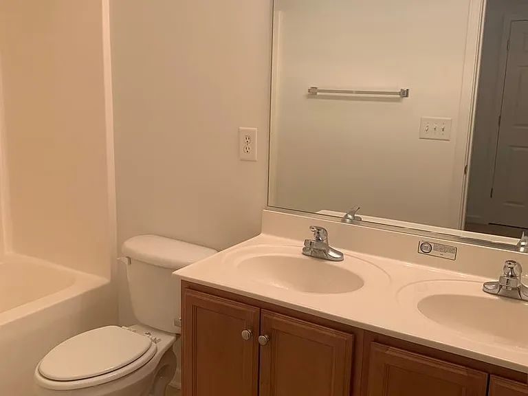 1408 Prestwood Ct — Photo 10