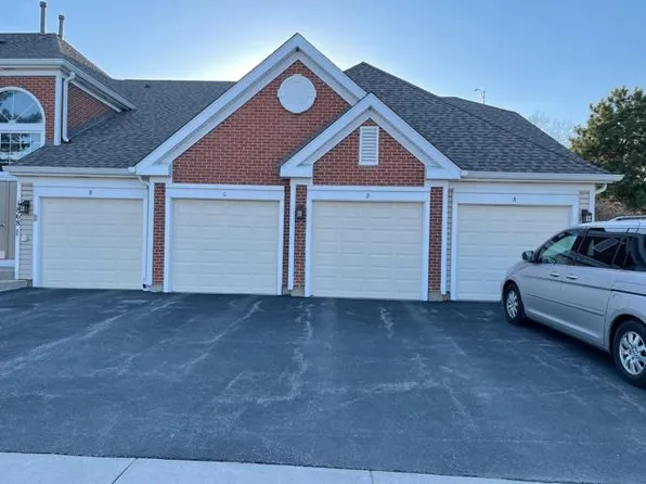 1868 Fox Run Dr Unit A, Elk Grove Village, IL 60007