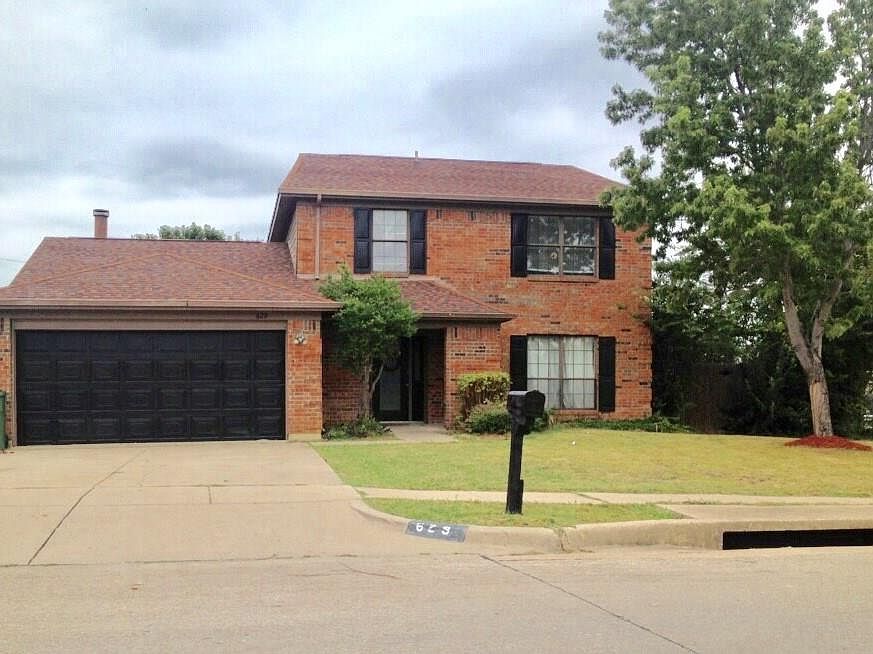 1st image of 629 Valley Mills Dr
