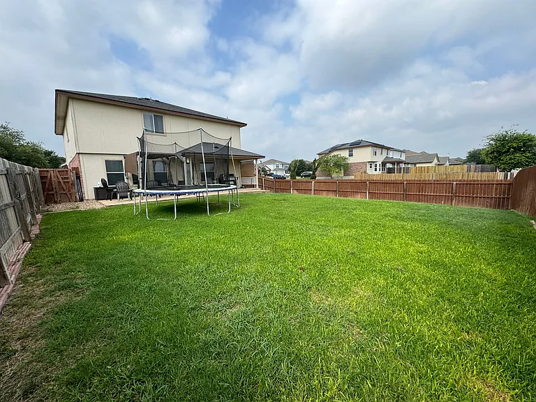 5203 Causeway Ct — Photo 30