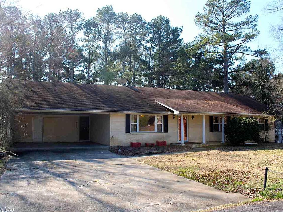 1st image of 216 McMahan Dr