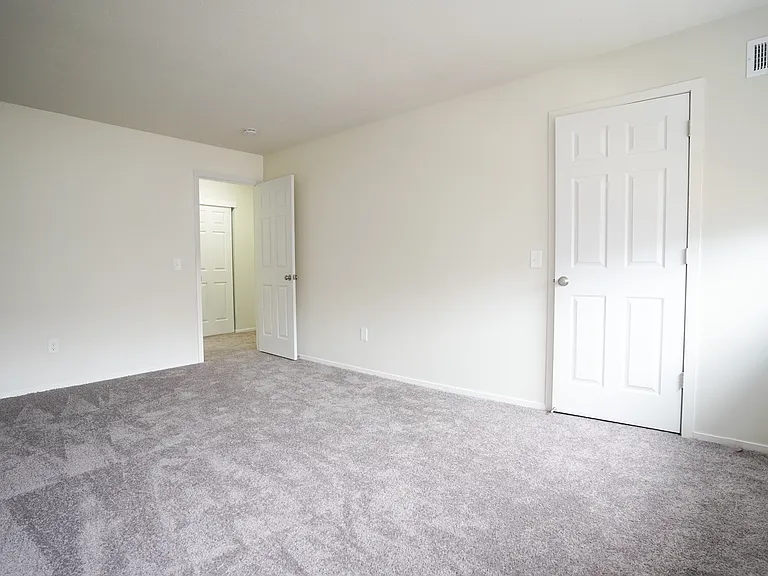 2BR/1.5BA Townhome