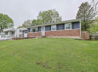 12 Brewster Dr, Middletown, NY 10940