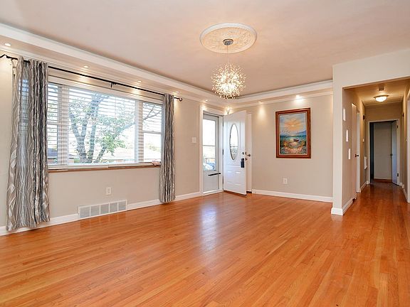 4th image of 1218 Fain Dr