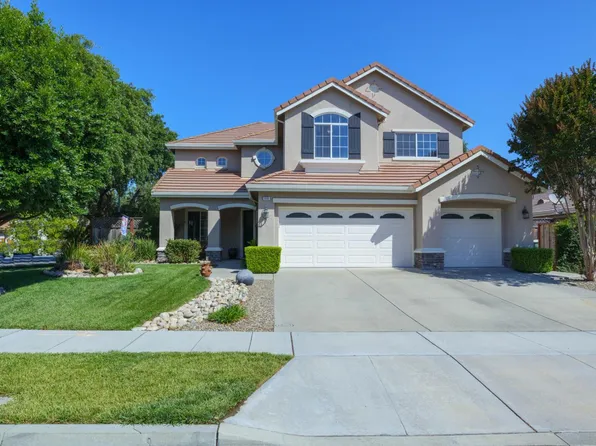 1551 Peregrine Dr, Gilroy, CA 95020