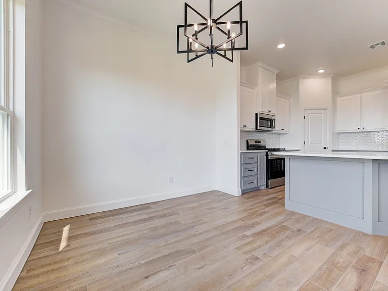 2712 Dunham Dr — Photo 15