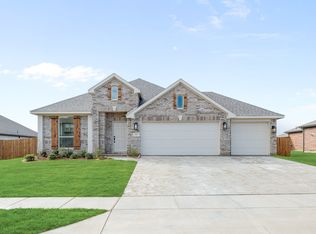 205 Weathered Way, Nevada, TX 75173