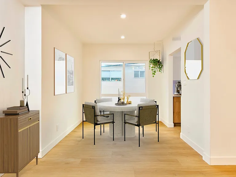 1047 N Sierra Bonita Ave — Photo 8