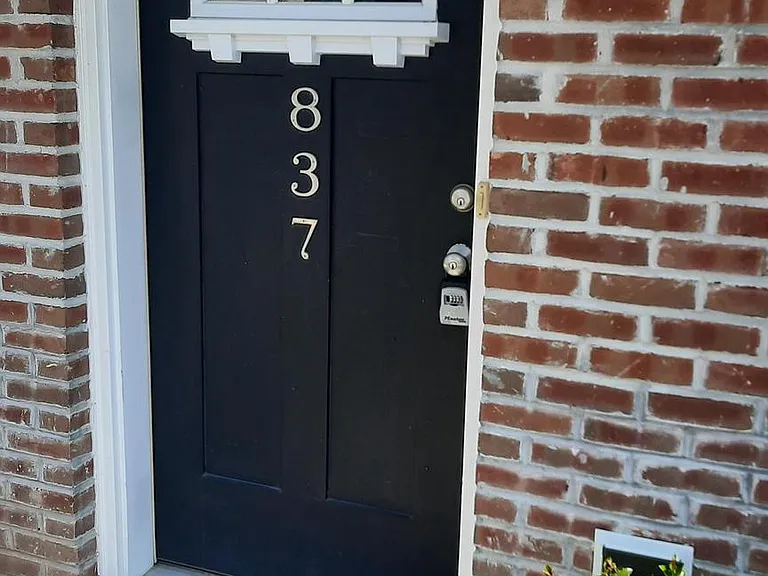 837 Admirals Quay Dr — Photo 2
