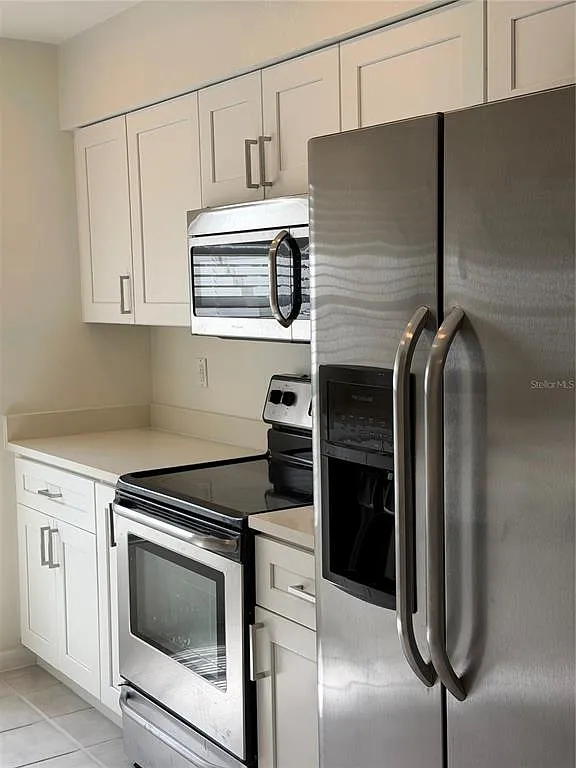3 bed, 2.0 bath, 1242 sqft, $2,050 — Photo 3