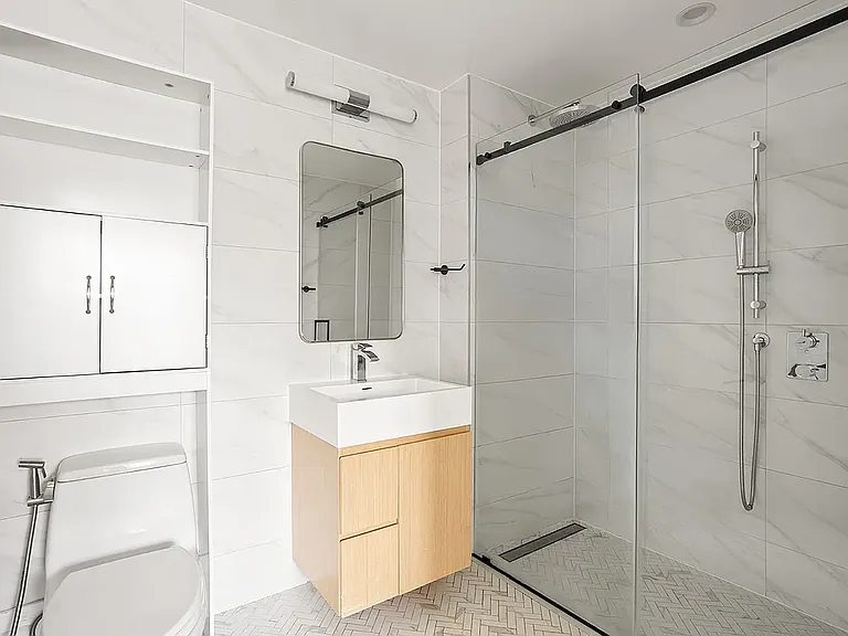 37-26 32nd St #7J — Photo 8