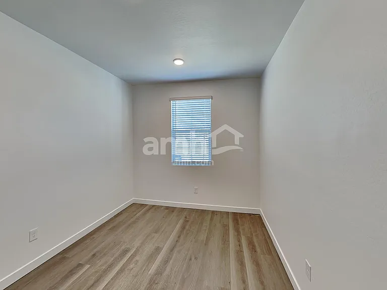 18483 W Honeysuckle Dr — Photo 7