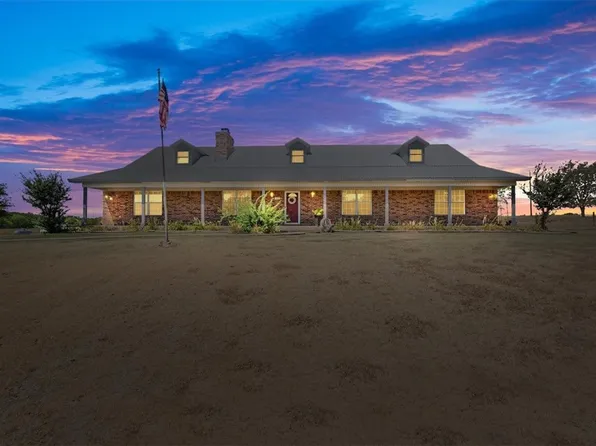 777 Fm 339, Mount Calm, TX 76673