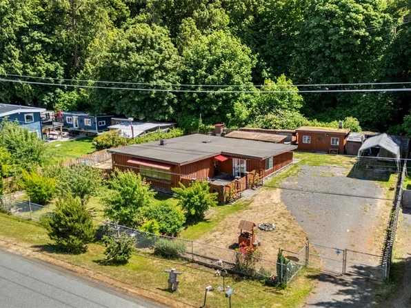 6261 Derbend Rd, Sooke, BC V9Z 0X4