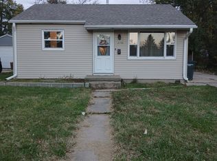 2701 W 7th St, Hastings, NE 68901