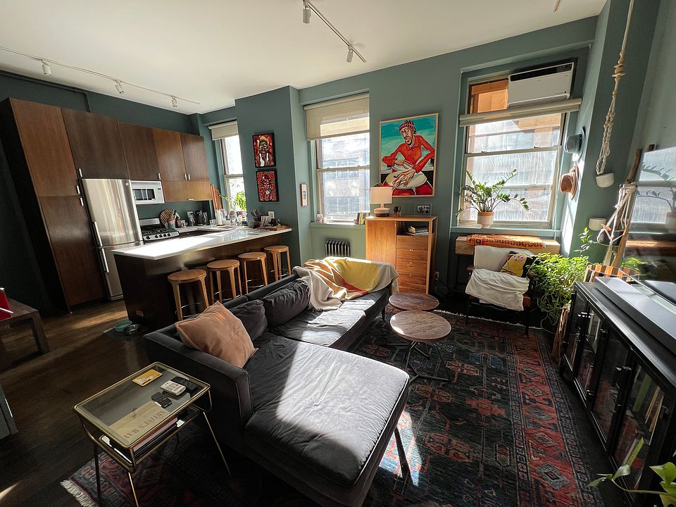1st image of 31 Union Sq W APT 3D