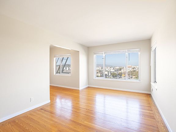 3rd image of 600 Laurel St APT 9