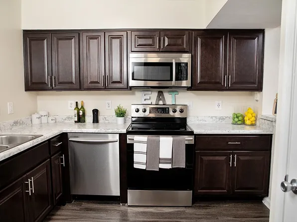 Beachwood Park Apartments and Townhomes